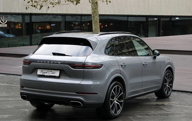 Porsche Cayenne cena 289900 przebieg: 59700, rok produkcji 2018 z Obrzycko małe 781